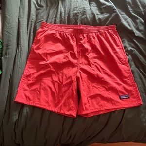 Mens Patagonia 6” inseam shorts (baggies style)